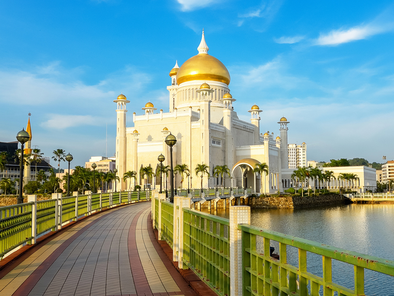 Cheap flights to brunei-darussalam